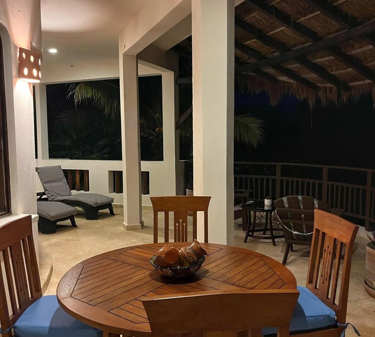 Nft Villa Beachfront At Soliman Bay, Tulum Бальчейль